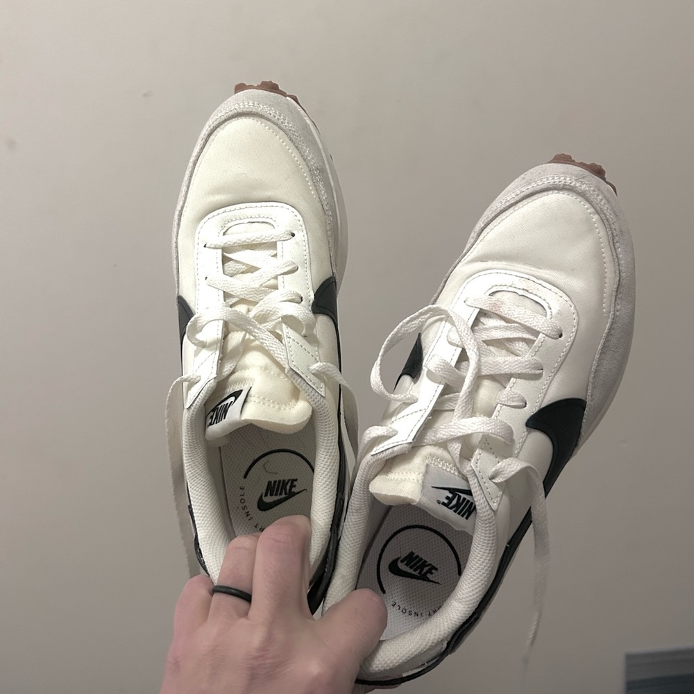 Nike Waffle Debut